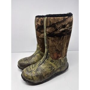Bogs Classic High Boots Youth Size 4 Camo Waterproof Rain Snow 61672-973